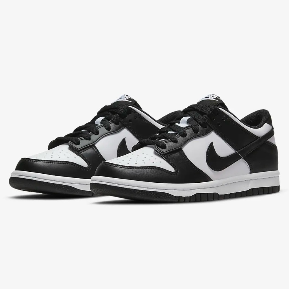 EUC Nike Dunk Low (GS) Pandas - Blk/Wht, Size 6Youth/8Womens